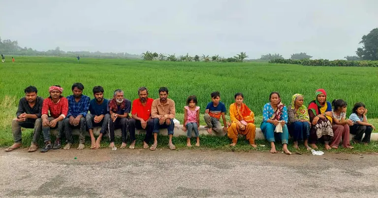 আটক বাংলাদেশি নাগরিকরা